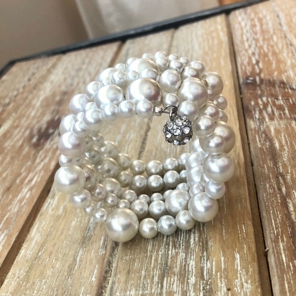 Pearl Memory Wire Bracelet - Picture 3 of 4